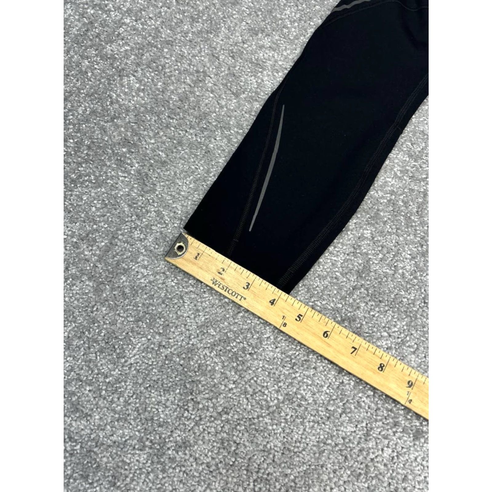 Lululemon Lululemon Base Pace HR Crop 23" Reflective Leggings Womens 4 Black New Size 27" / US 4 / IT 40 - 4 Thumbnail