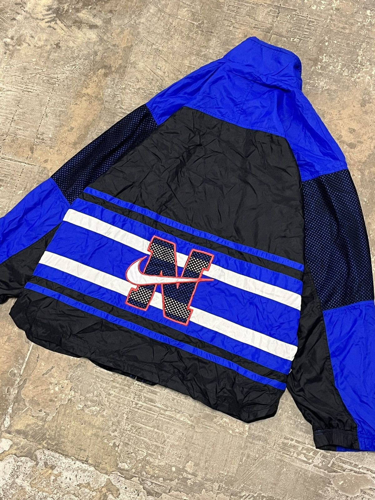 Nike × Vintage Nike vintage windbreaker 90s rare hype streetwear y2k Size US L / EU 52-54 / 3 - 4 Thumbnail