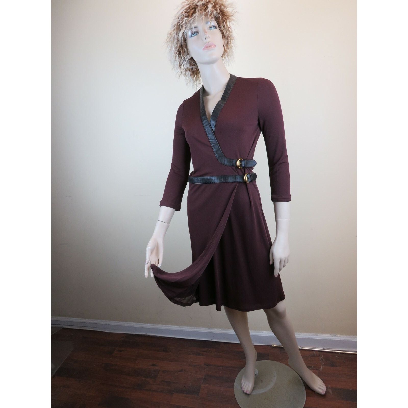 Gucci GUCCI WOOL BURGUNDY LEATHER SLEEVES GOLD BUCKLES DRESS 38 IT Size M / US 6-8 / IT 42-44 - 9 Thumbnail
