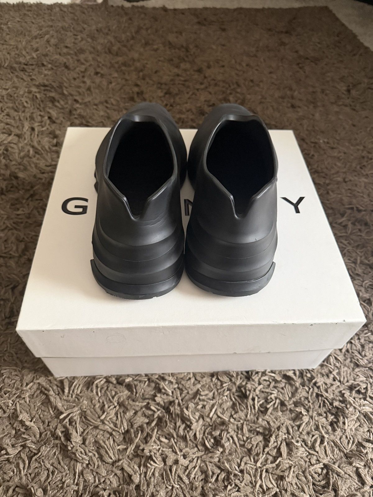 Givenchy Givenchy Monumental Mallow Size US 11 / EU 44 - 5 Thumbnail
