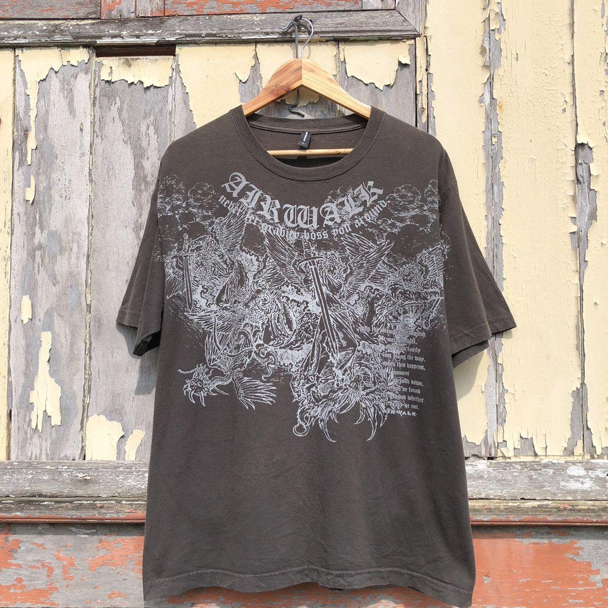 Vintage Vintage y2k Airwalk Sunfaded Tshirt Size US XL / EU 56 / 4 - 1 Thumbnail