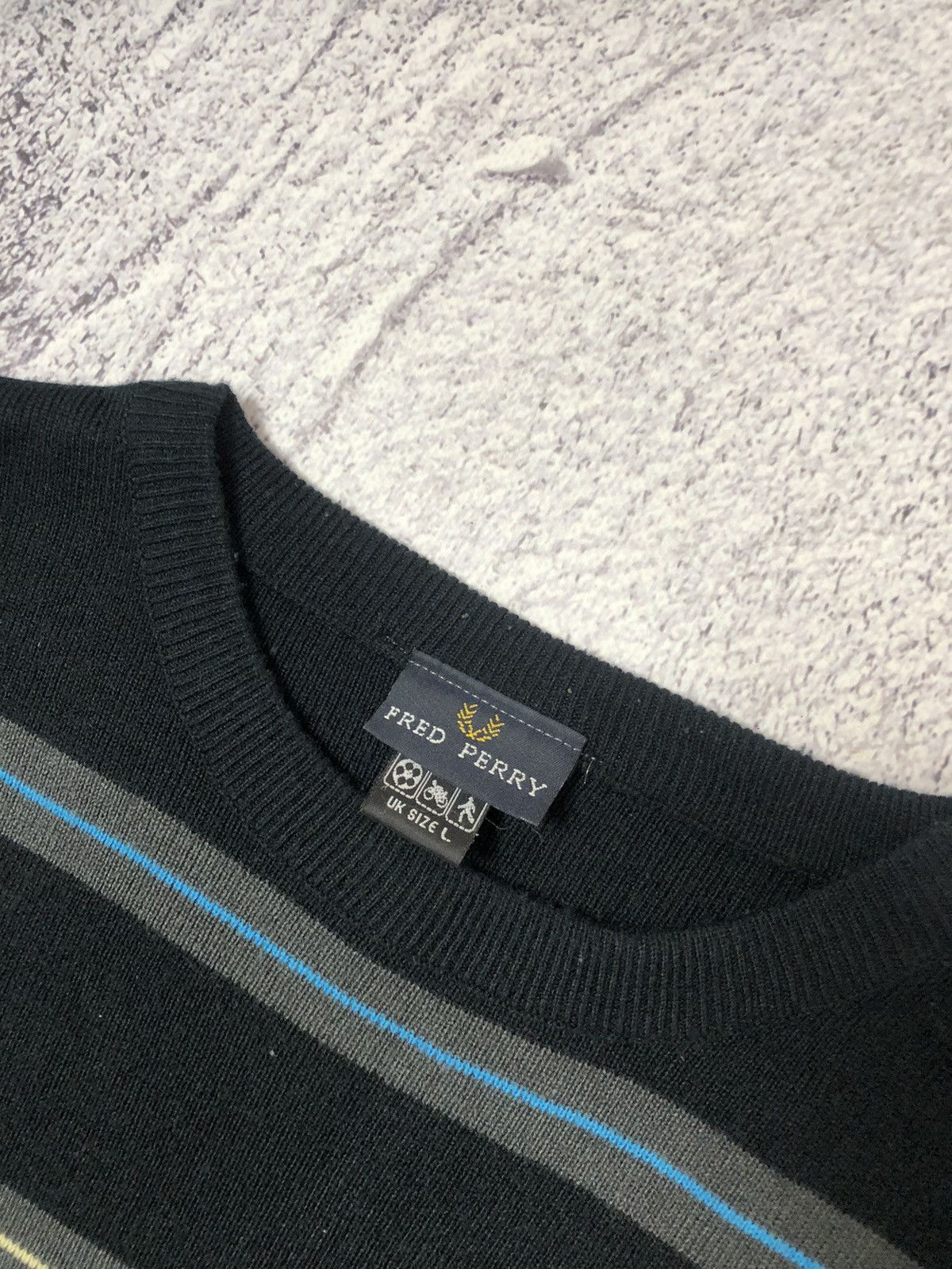 Fred Perry Men’s sweater Fred Perry big logo sport y2k Size US L / EU 52-54 / 3 - 4 Thumbnail
