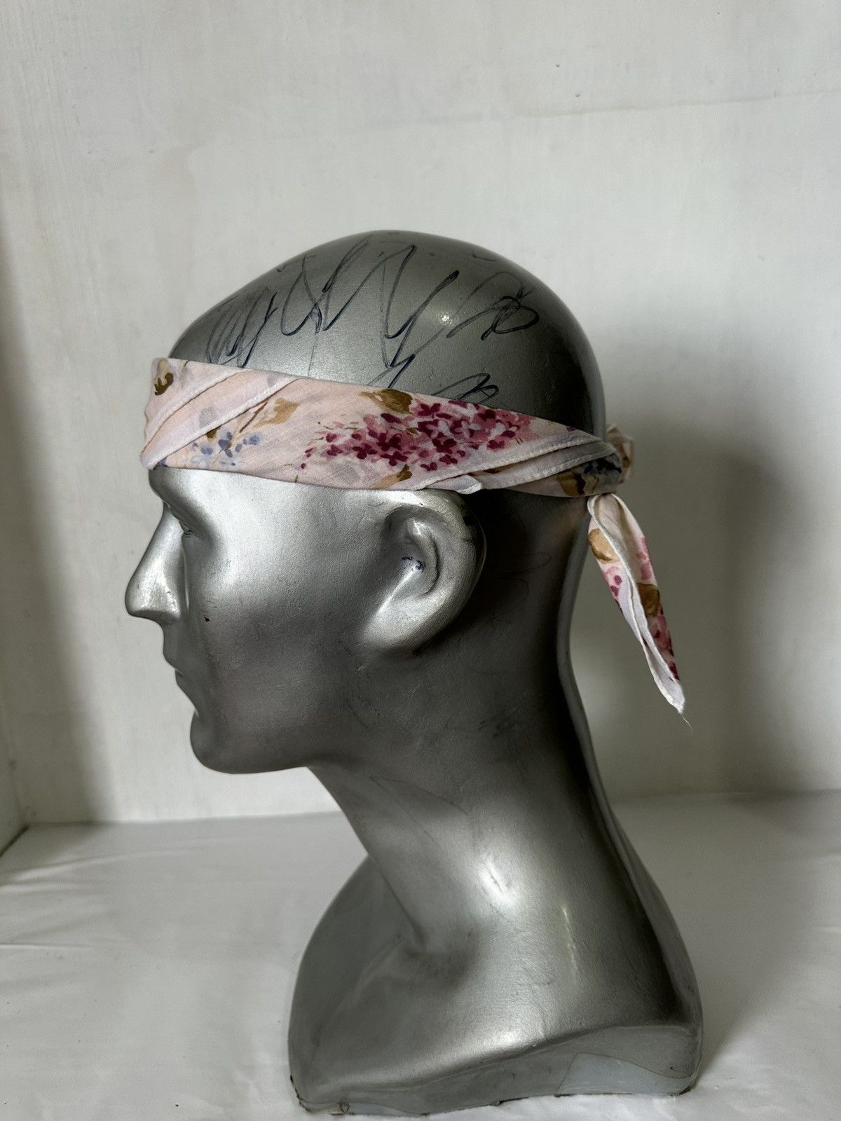 Margaret Howell Margaret Howell Handkerchief/ Neckerchief/ Bandana Size ONE SIZE - 8 Thumbnail
