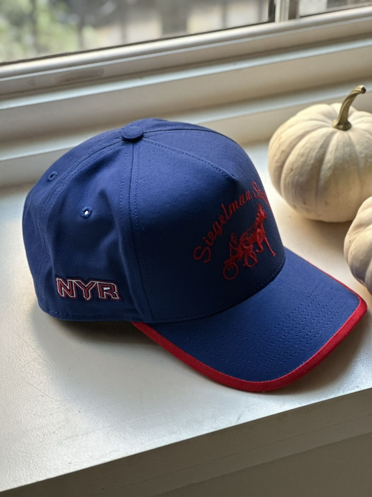 Siegelman Stable NWT Siegleman Stable and NY Rangers collaboration Size ONE SIZE - 14 Thumbnail