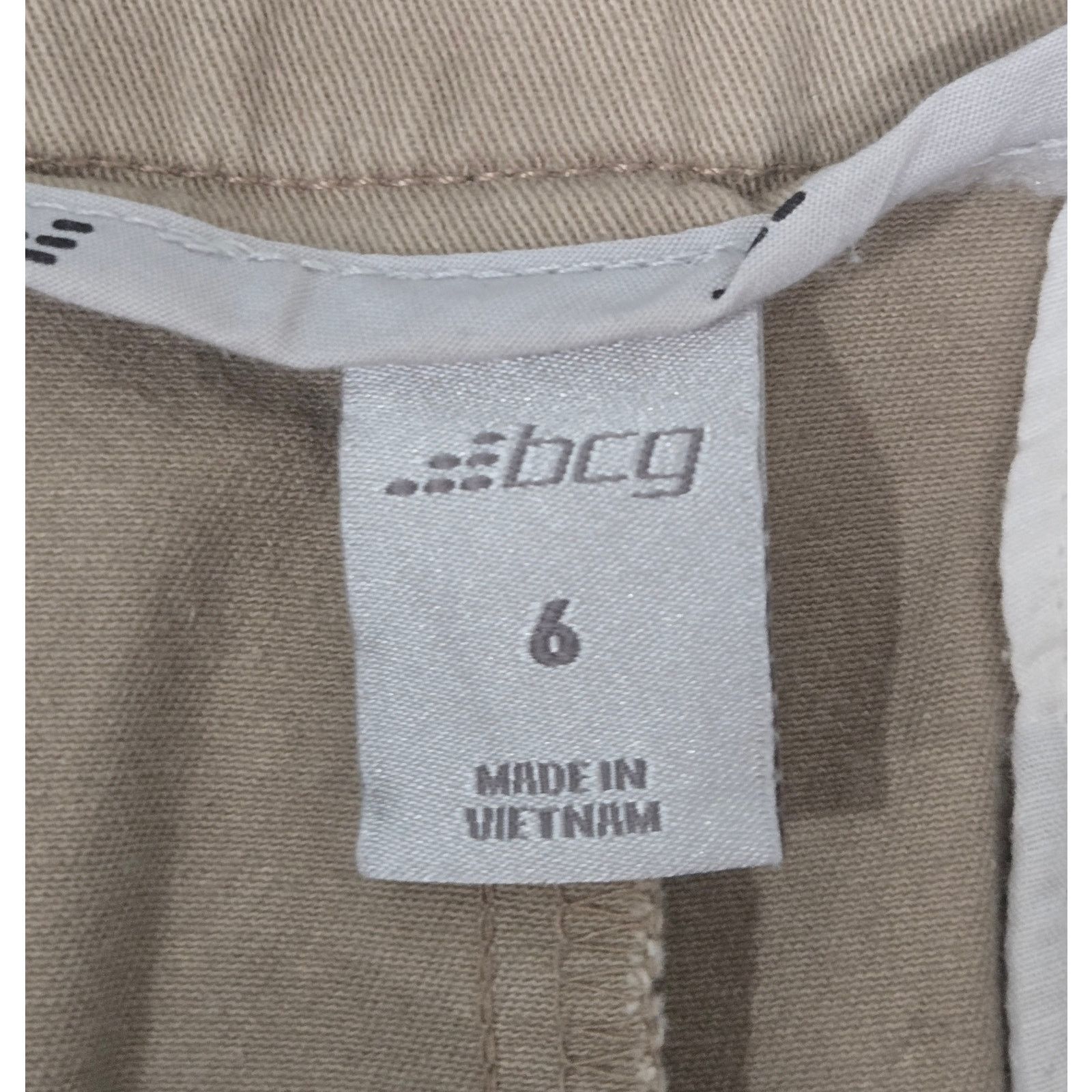 Other BCG Tan Flat Front Chino Women's Shorts 6 Stretch Size 28" / US 6 / IT 42 - 4 Thumbnail