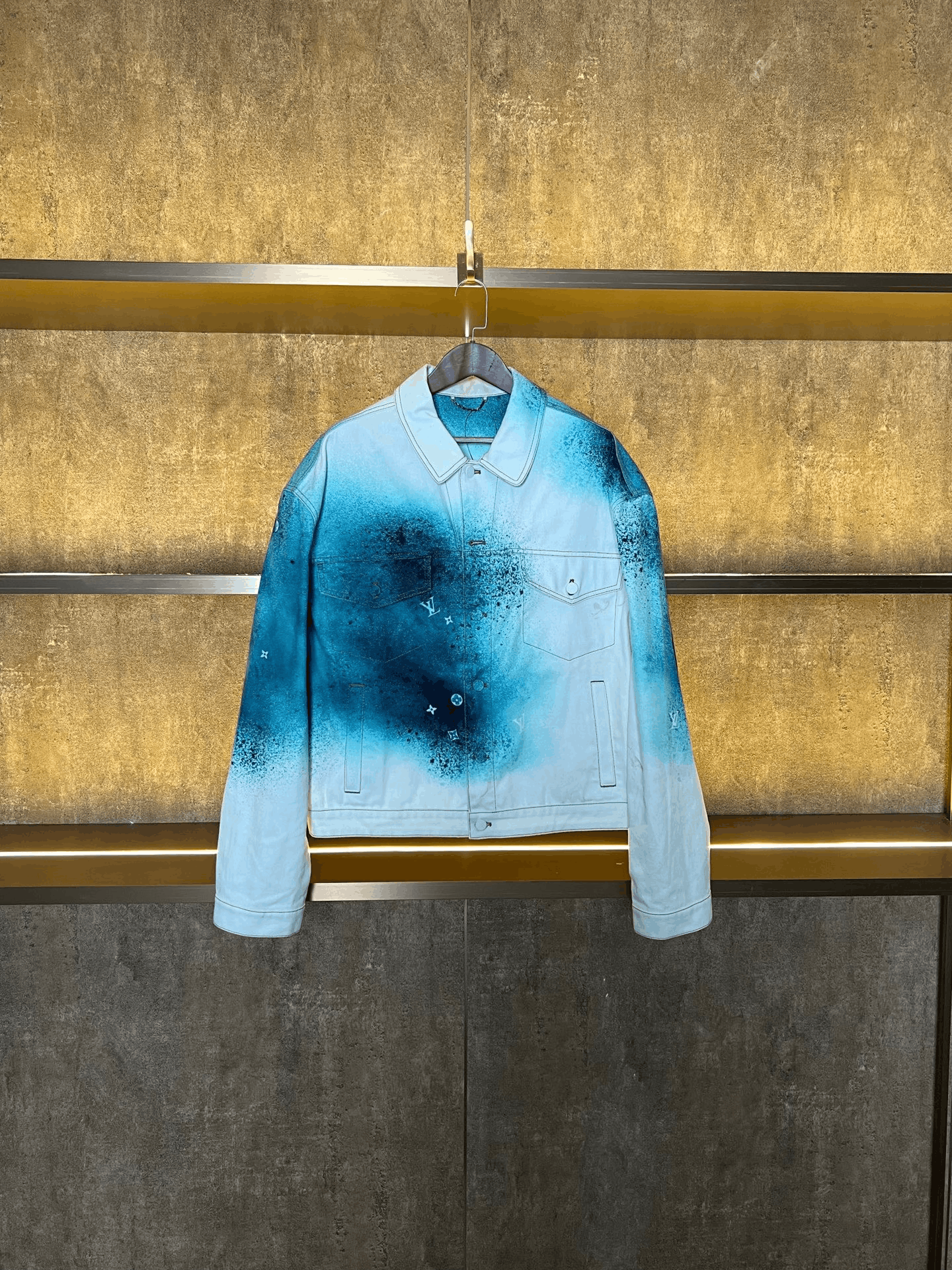Louis Vuitton Louis Vuitton Denim Light Jacket l Men Size US L / EU 52-54 / 3 - 1 Thumbnail