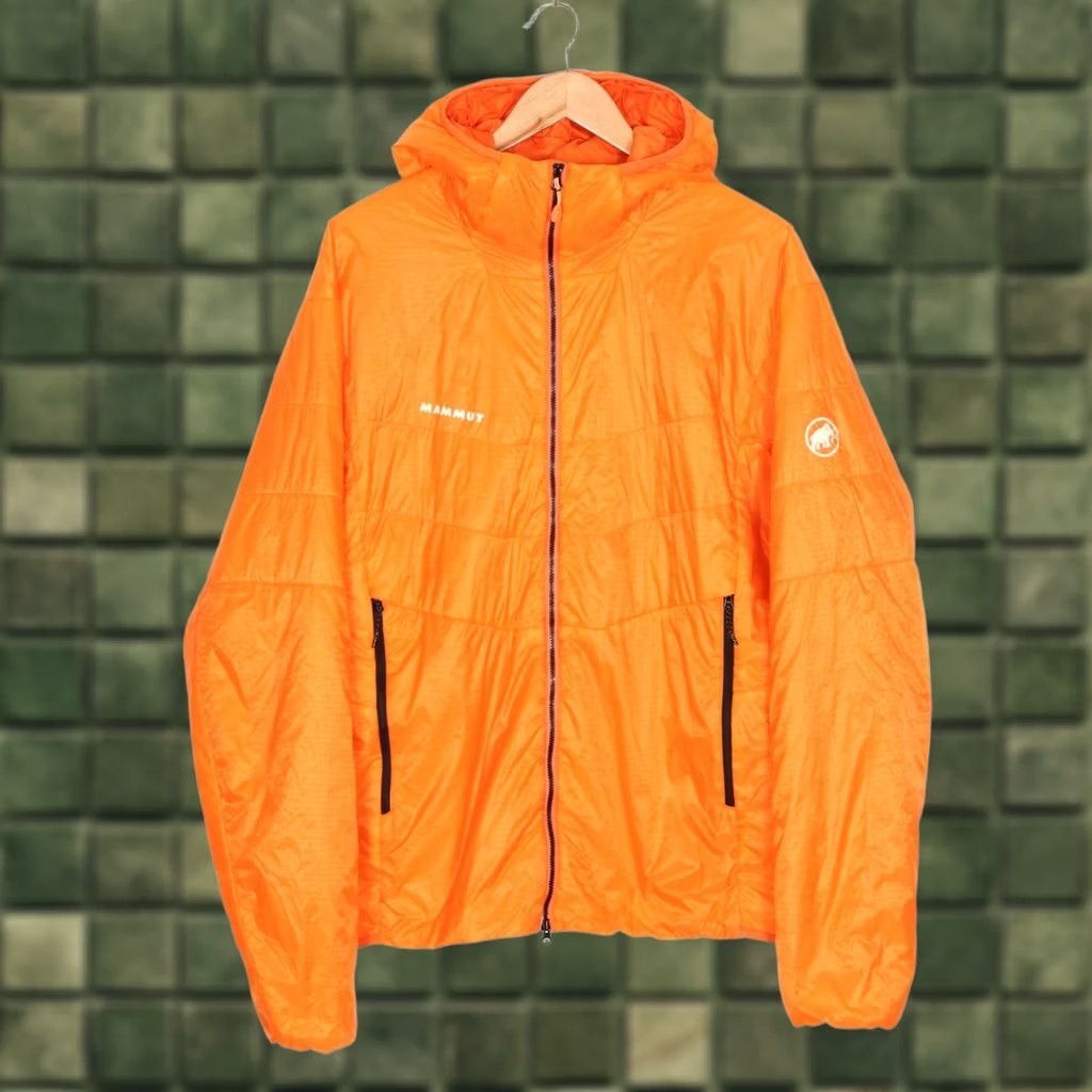 Mammut Mammut Eigerjoch Light IN Hooded Jacket Men XL MJ6582 Jacket Mens XL Orange Authentic Outdoor Clothing Size US XL / EU 56 / 4 - 1 Thumbnail