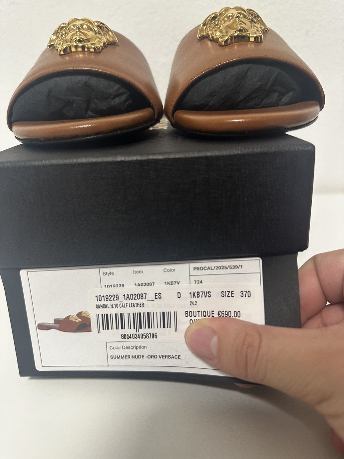 Versace Versace Medusa Flat Sandals Size US 7 / IT 37 - 6 Thumbnail