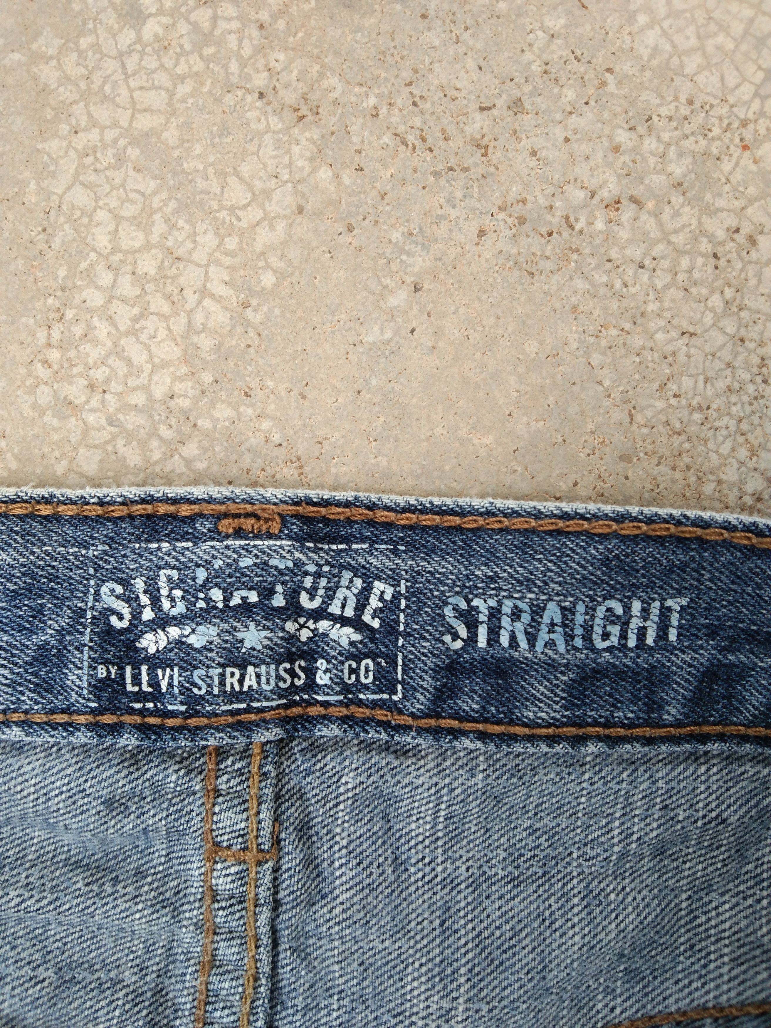Levi's Vintage Levi's Signature Straight Leg Distressed Jeans 34x30 Size US 34 / EU 50 - 8 Thumbnail