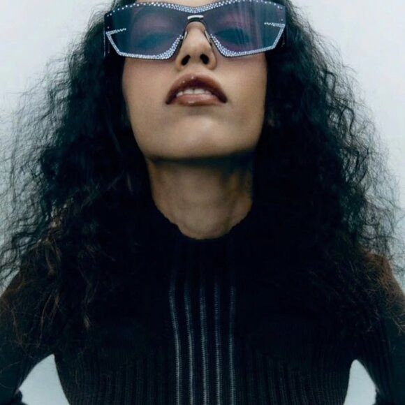 Givenchy Givenchy GV4100US 16V Sunglasses Blue/Silver Geometric Frame Size ONE SIZE - 4 Thumbnail