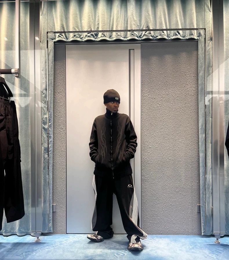 Balenciaga Balenciaga size XS CutUp Series Double Waist Spliced Sweat Size US 27 - 5 Thumbnail
