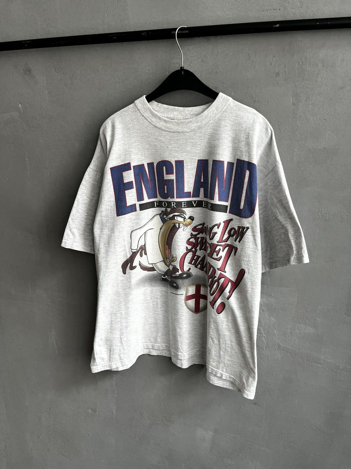 Nutmeg × Vintage Vintage 1995 Nutmeg Taz England Forever Big Logo Tee Size US XL / EU 56 / 4 - 1 Thumbnail