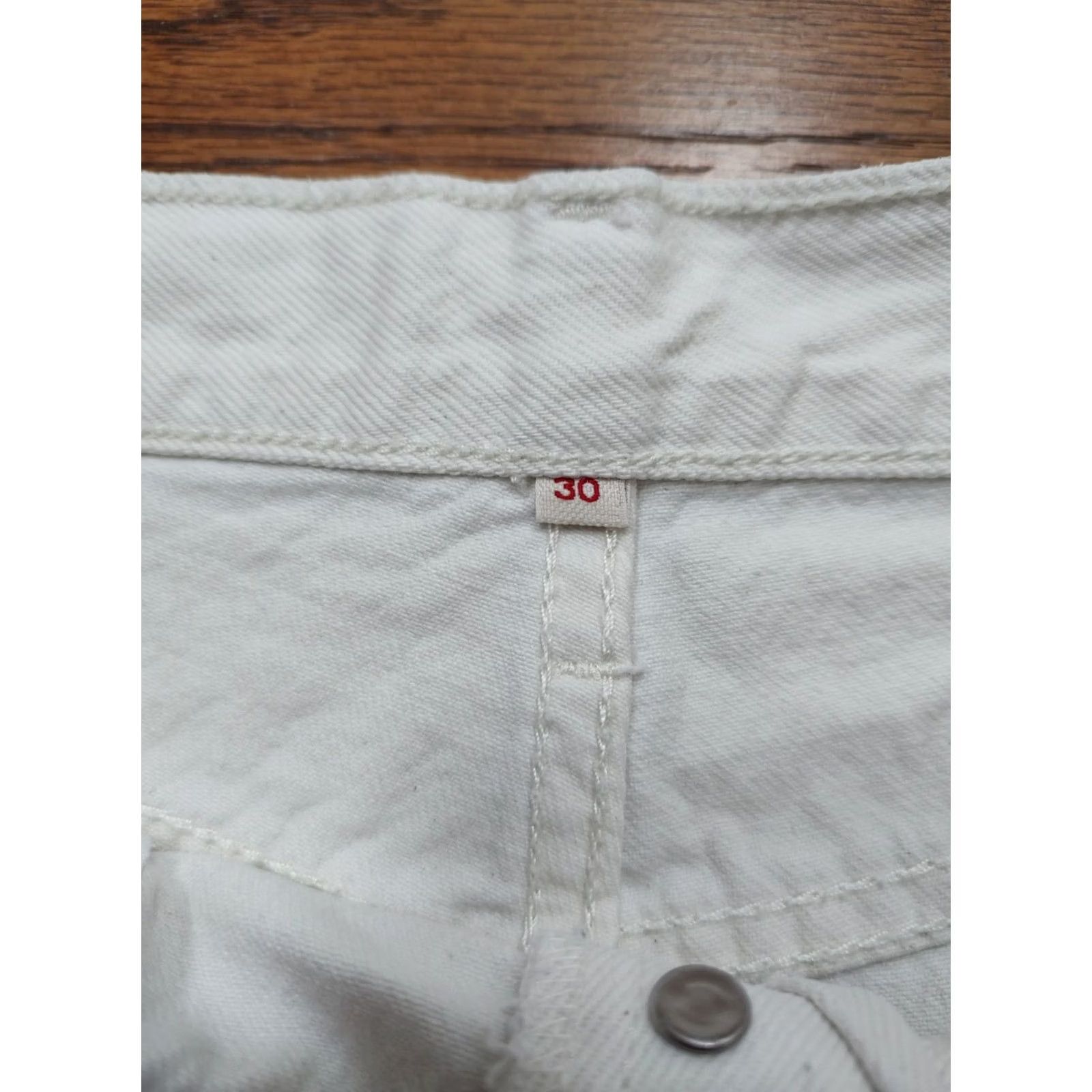 Levi's Levi's 501 Jean Shorts Womens Tag 30 White Raw Hem High Rise Button Fly Casual Size 30" / US 8 / IT 44 - 3 Thumbnail
