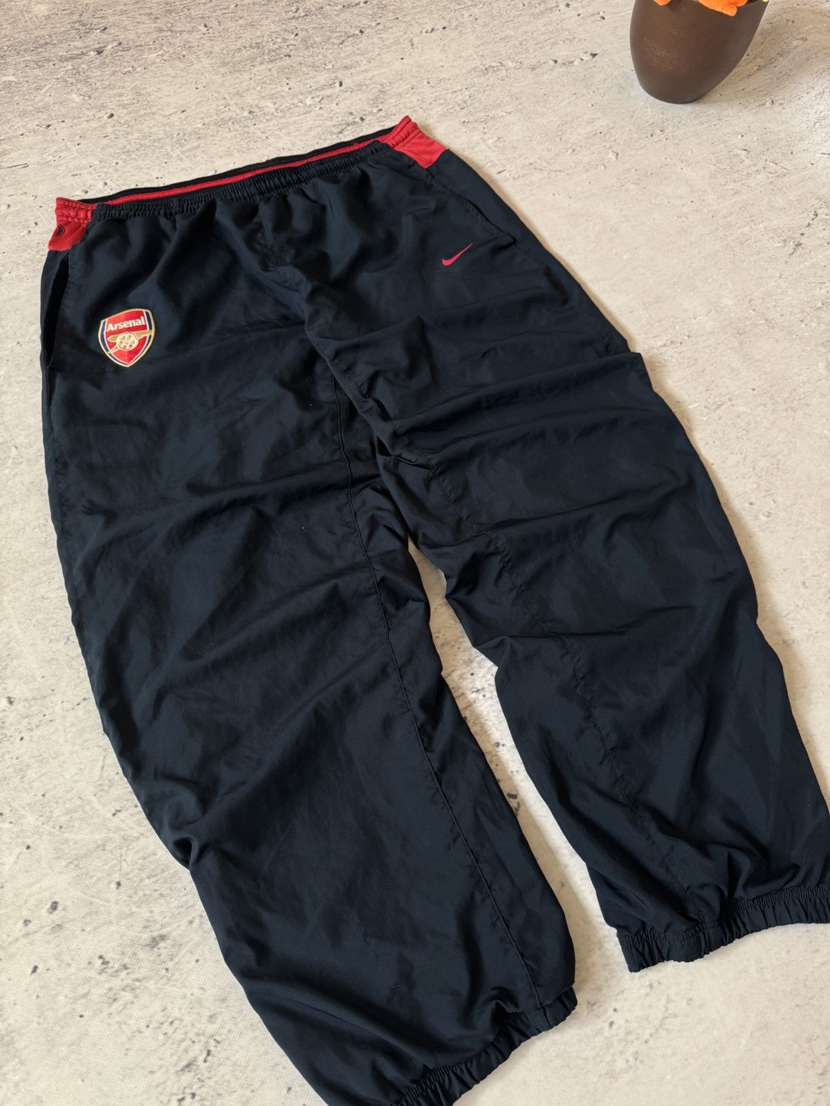 Nike × Vintage NIKE ARSENAL NYLON VINTAGE Y2K BAGGY FIT PANTS SWEATPANTS Size US 34 / EU 50 - 2 Thumbnail