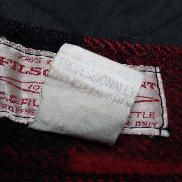 Filson × Vintage Vintage Filson Buffalo Plaid Wool Mackinaw Vest Size US L / EU 52-54 / 3 - 4 Thumbnail