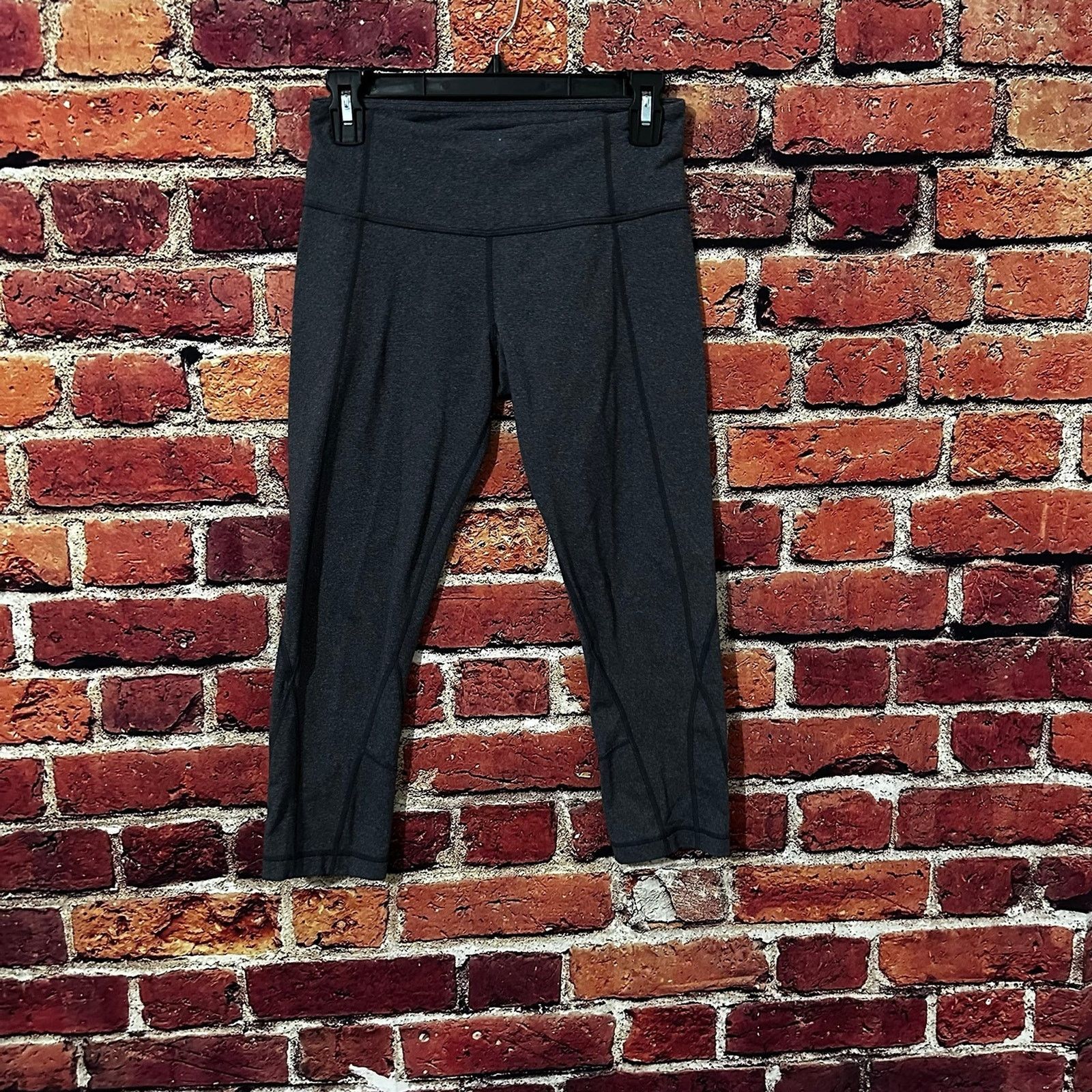 Lululemon Lululemon Capri leggings size 6 Size 28" / US 6 / IT 42 - 1 Thumbnail