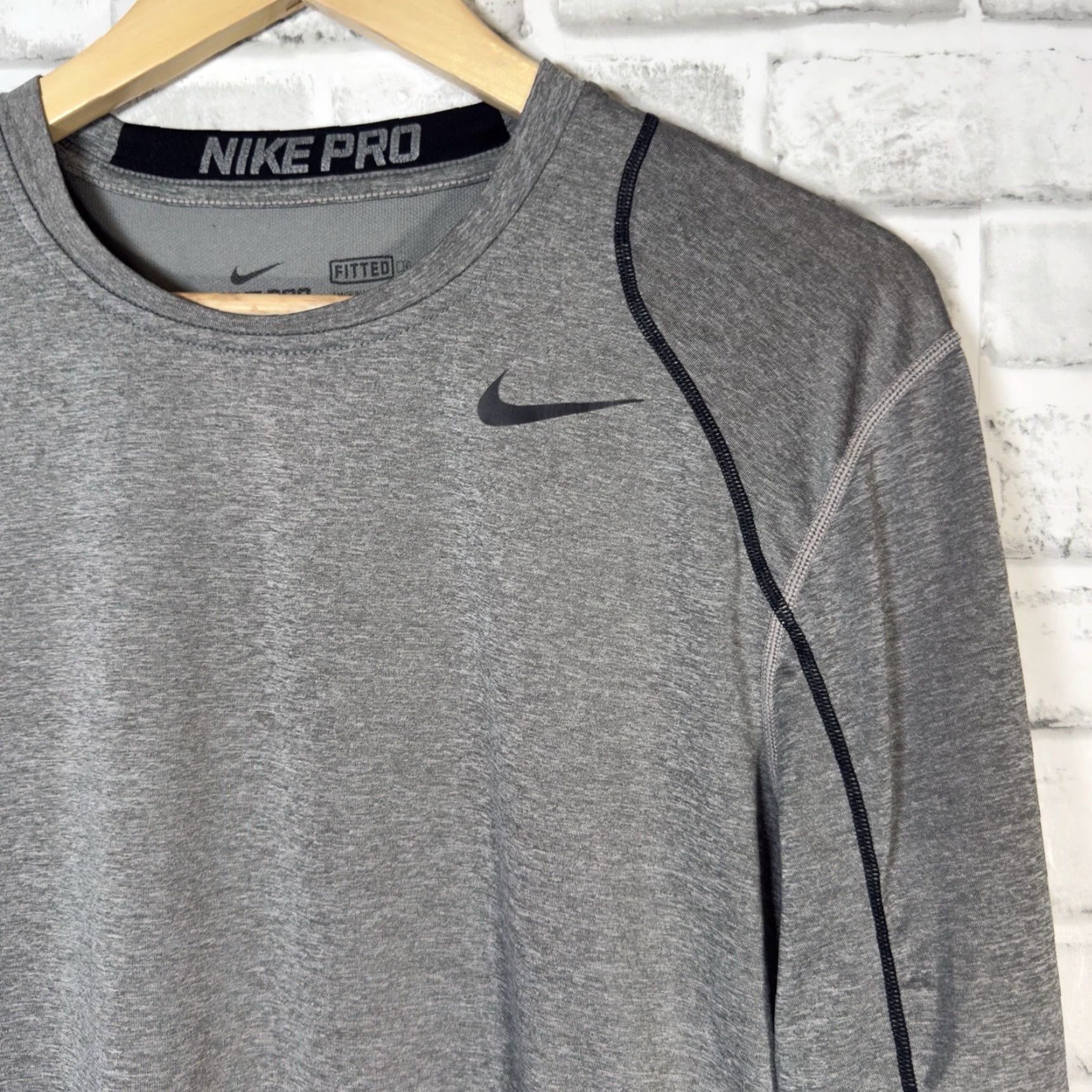 Nike Nike Pro Dri-Fit Fitted Long Sleeve Athletic Shirt Mens M Gray Size US M / EU 48-50 / 2 - 2 Thumbnail
