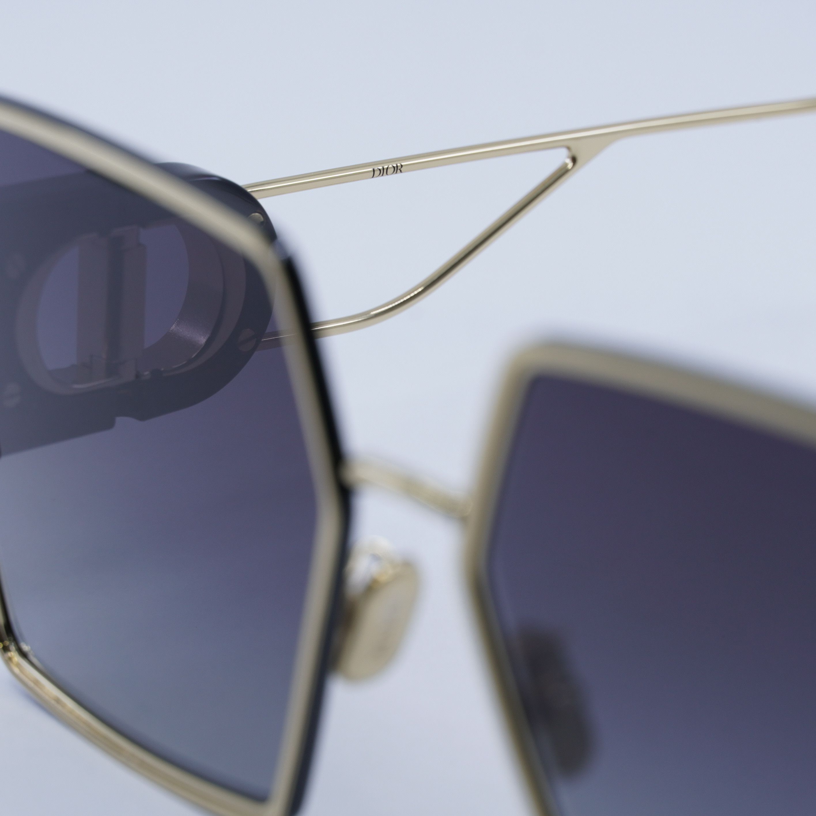 Dior Dior 30MONTAIGNE S4U B4A1 Sunglasses Gold Square Frame Size ONE SIZE - 9 Thumbnail