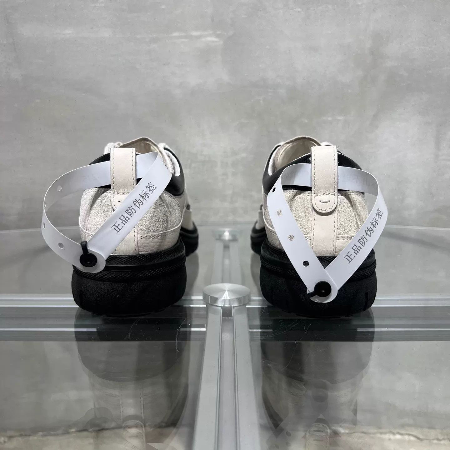 Chanel Chanel 25B Black White Colorblock Platform Sneakers 39 Size US 8.5 / EU 41-42 - 6 Thumbnail