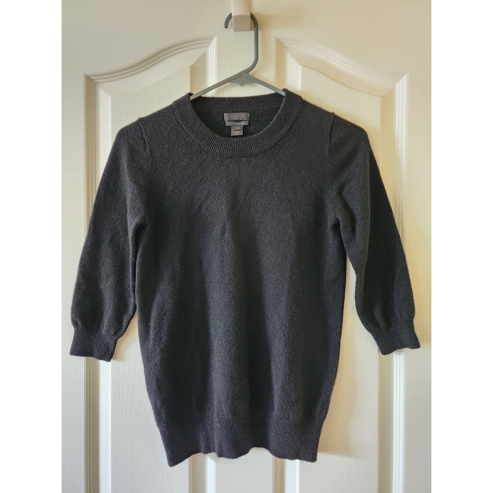 J.Crew J.Crew 100% Italian Cashmere 3/4 Sleeve Sweater XS Black Size XS / US 0-2 / IT 36-38 - 1 Thumbnail
