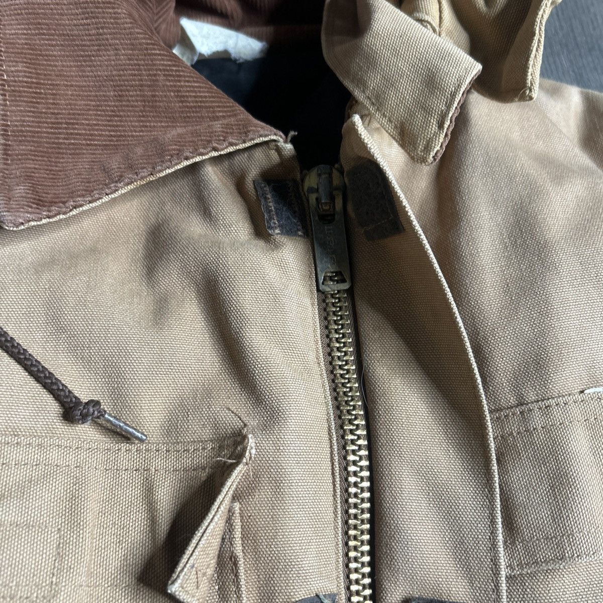 Carhartt Vintage 90s carhartt artic tan chore jacket with hood Size US L / EU 52-54 / 3 - 8 Thumbnail