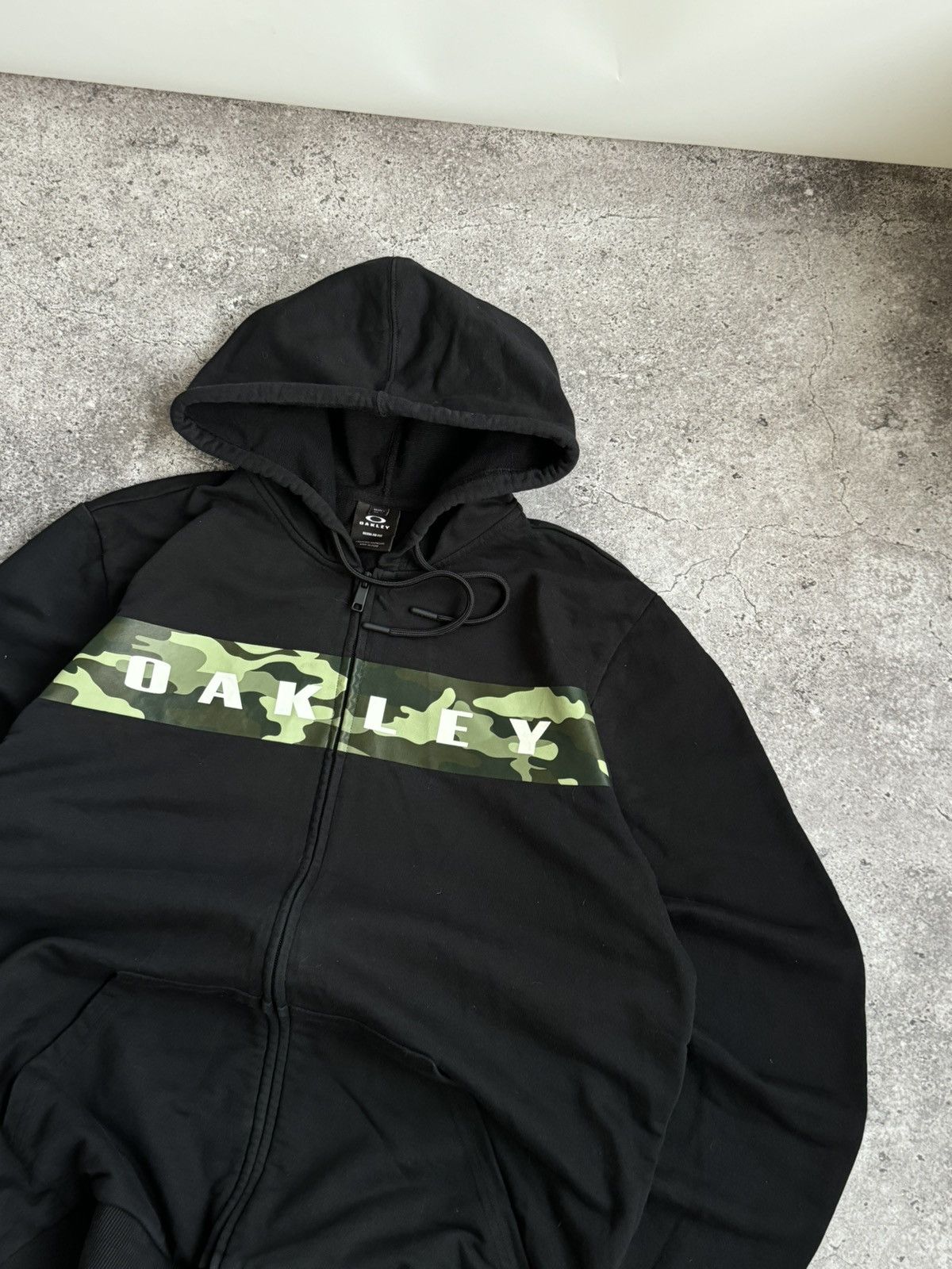 Oakley × Vintage Vintage Oakley outdoor Y2K oversized camo zip hoodie Size US L / EU 52-54 / 3 - 10 Thumbnail