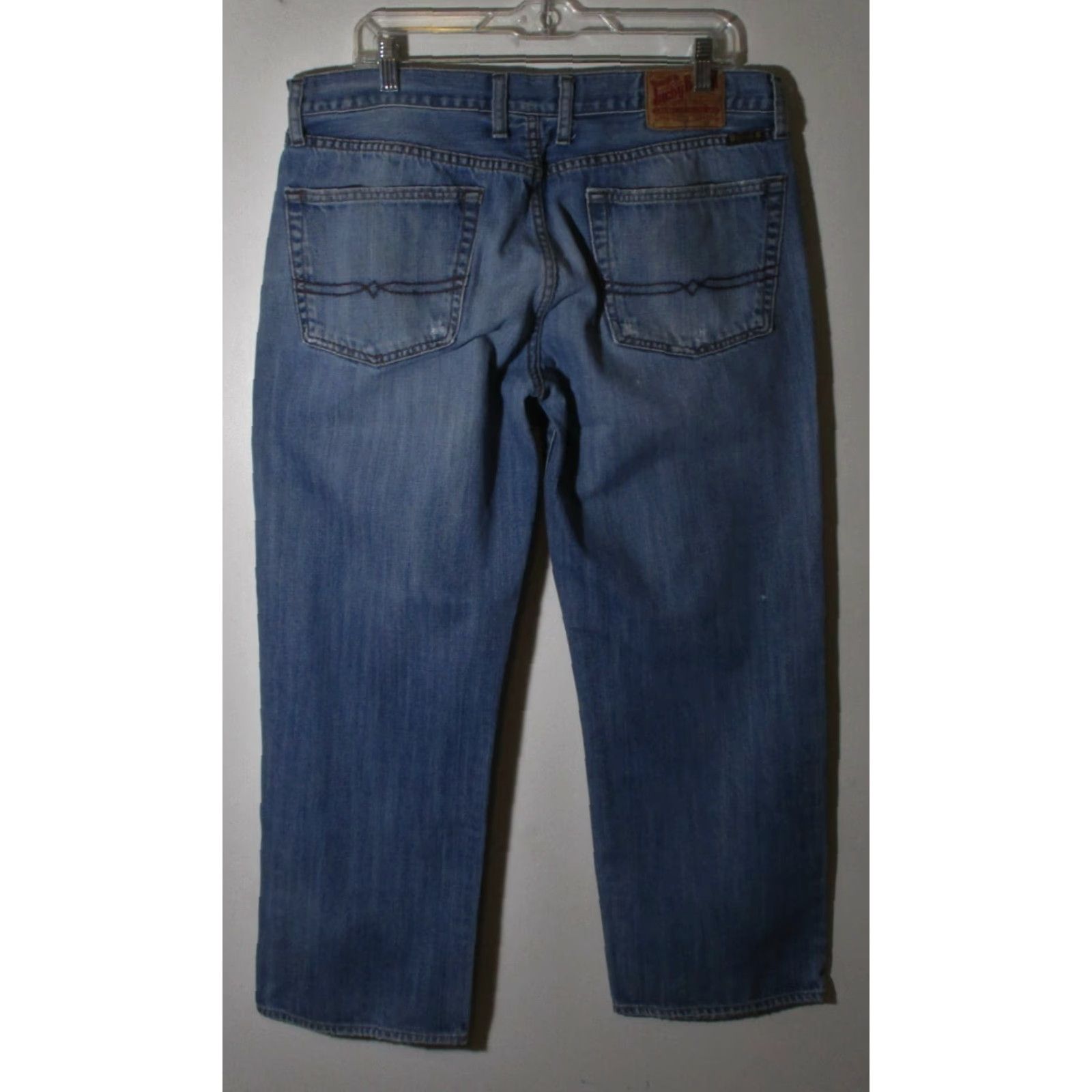 Lucky Brand LUCKY BRAND Jeans Blue 36W 29L Straight Relaxed Denim Men Regular Size 36 29 Medium 5-Pocket Vintage No Shirt? Wait no. Size US 29 - 3 Thumbnail