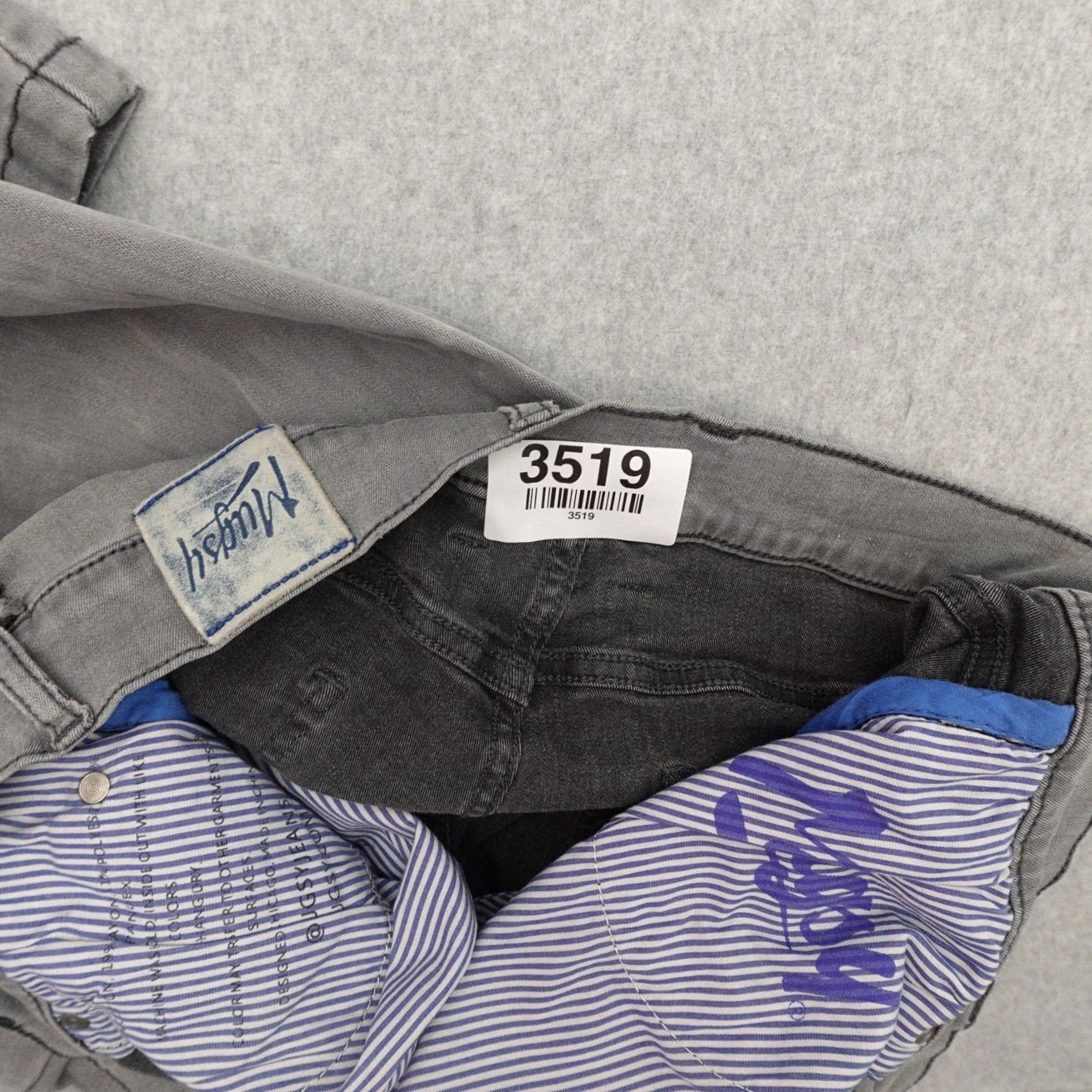 Vintage MUGSY Jeans Mens 30 (30X29) Gray Taper Stretch Tapered Leg Shirt Size US 30 / EU 46 - 4 Thumbnail