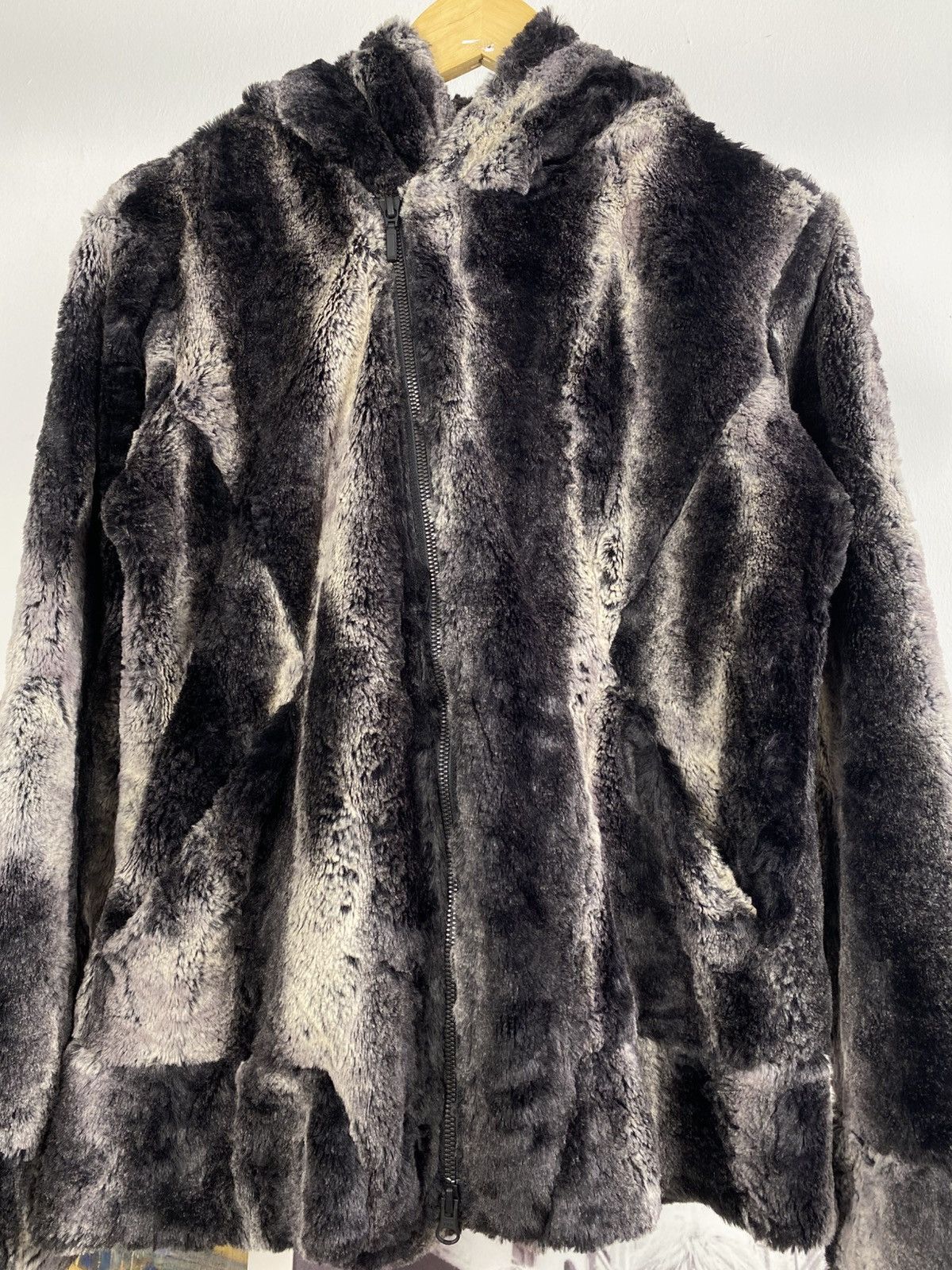 Tornado Mart 2000’s Tornado Mart Faux Fur Asymmetrical Zipper Hoodie Size US L / EU 52-54 / 3 - 2 Thumbnail