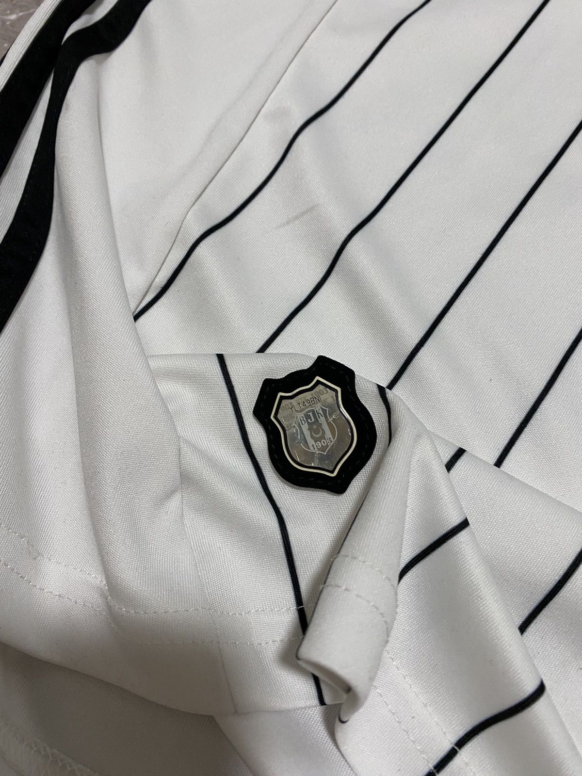 Adidas × Vintage Vintage 2016 Adidas FC Besiktas #99 Martin JR Soccer Jersey Size US L / EU 52-54 / 3 - 7 Thumbnail
