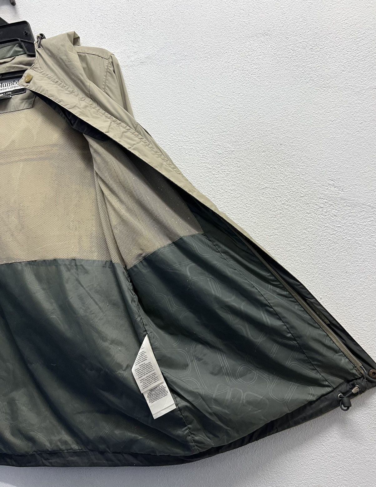 Columbia × Vintage VINTAGE COLUMBIA ONI-TECH WATERPROOF JACKET Size US S / EU 44-46 / 1 - 15 Thumbnail