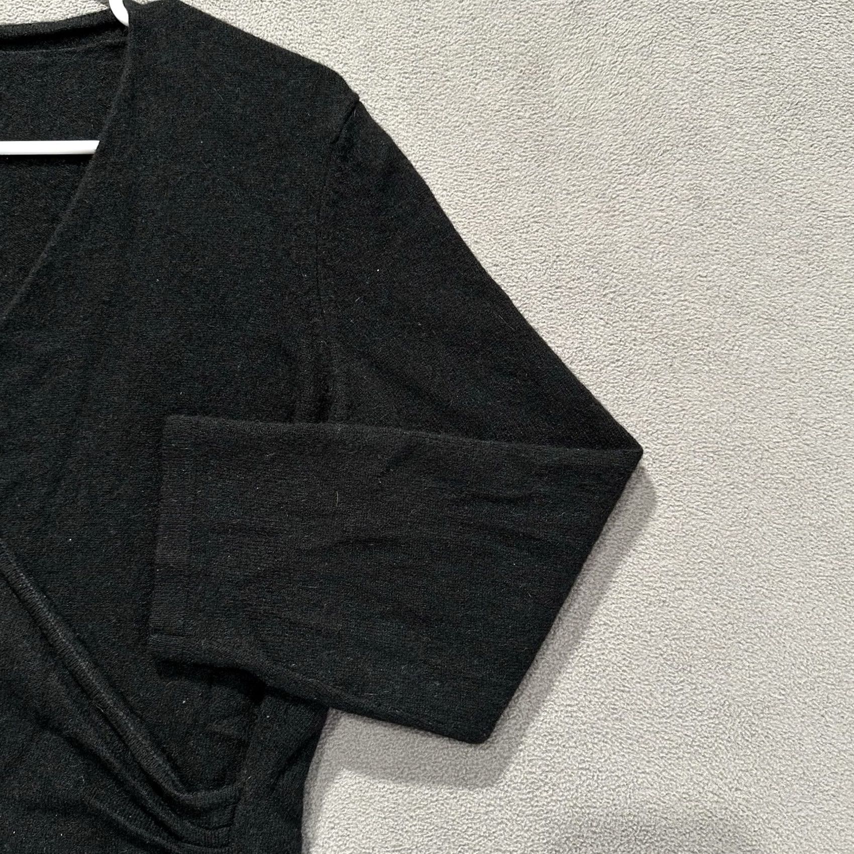 Ann Taylor Ann Taylor Sweater Womens Large Black 100% Cashmere V-Neck 3/4 Sleeve Pullover Knit Casual Size L / US 10 / IT 46 - 5 Thumbnail
