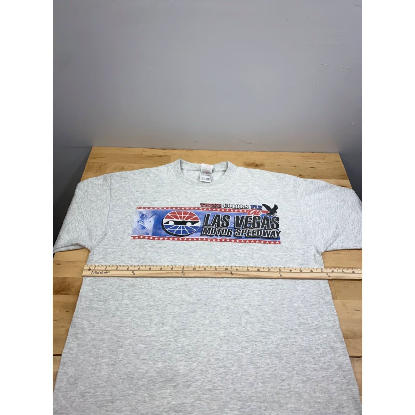 Fruit Of The Loom VINTAGE Las Vegas Motor Speedway Shirt XL Gray Racing American Eagle 11733 Size US XL / EU 56 / 4 - 7 Thumbnail