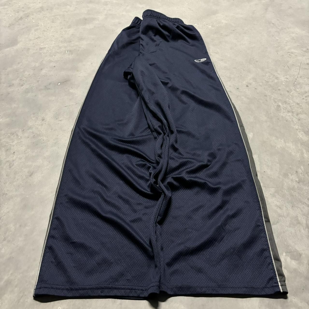 Japanese Brand × Vintage Crazy Vintage Y2K/2000s Navy Blue Striped Drill Essential Track Pants! Size US 28 / EU 44 - 2 Thumbnail