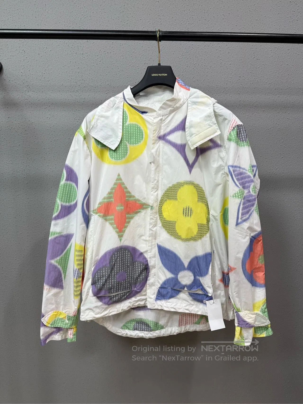 Louis Vuitton Louis Vuitton Multi. Size US M / EU 48-50 / 2 - 1 Thumbnail