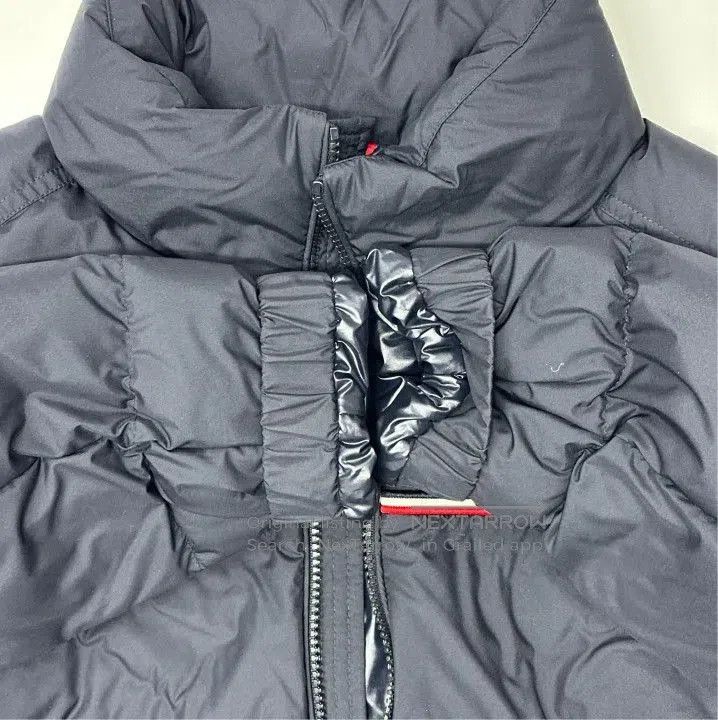 Moncler Moncler Bouvaque Striped Short Zip Down Jacket. Size US M / EU 48-50 / 2 - 6 Thumbnail