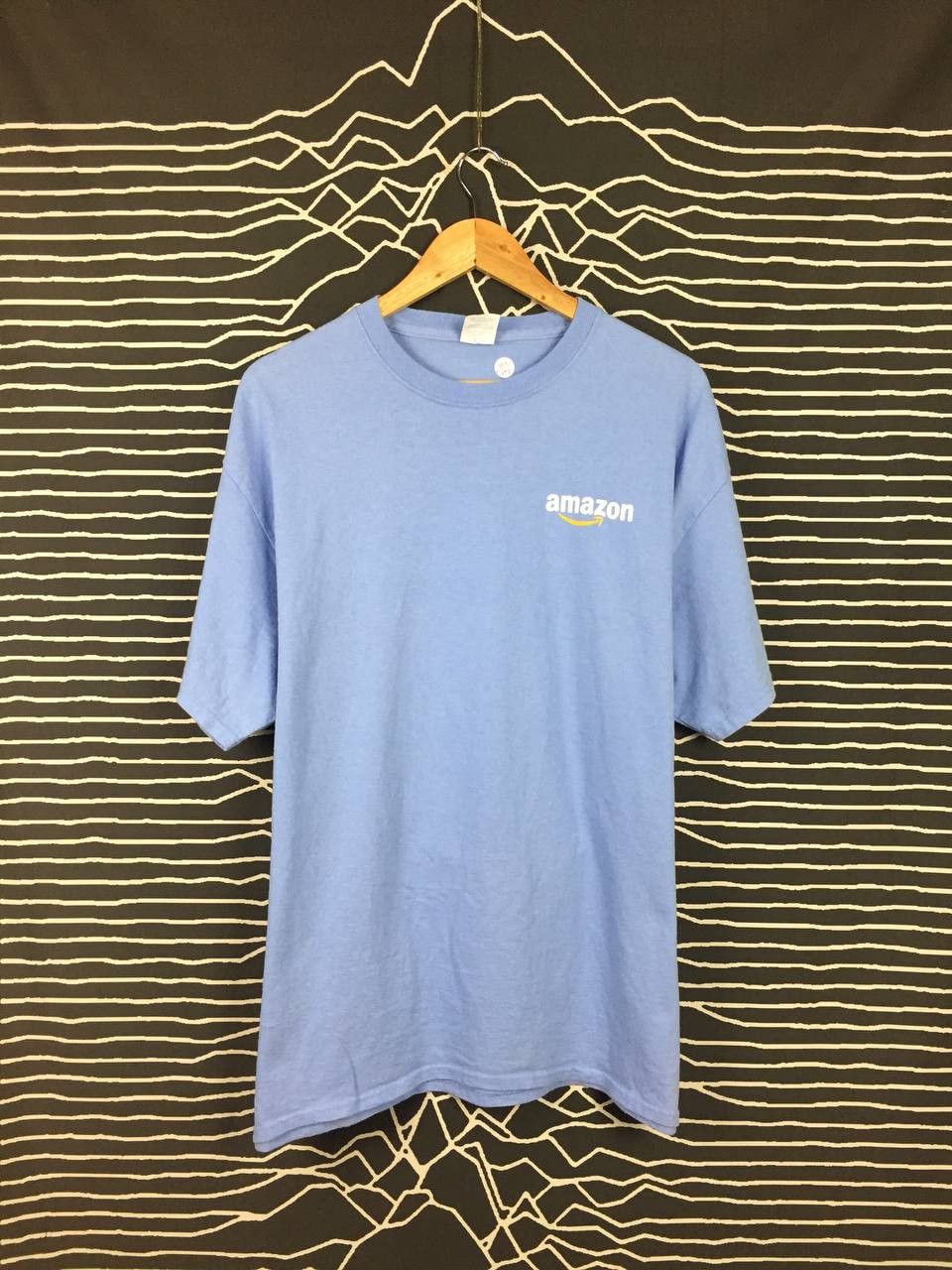 Vintage Amazon CLT4 Charlotte North Carolina Warehouse Tee Size US XL / EU 56 / 4 - 2 Thumbnail