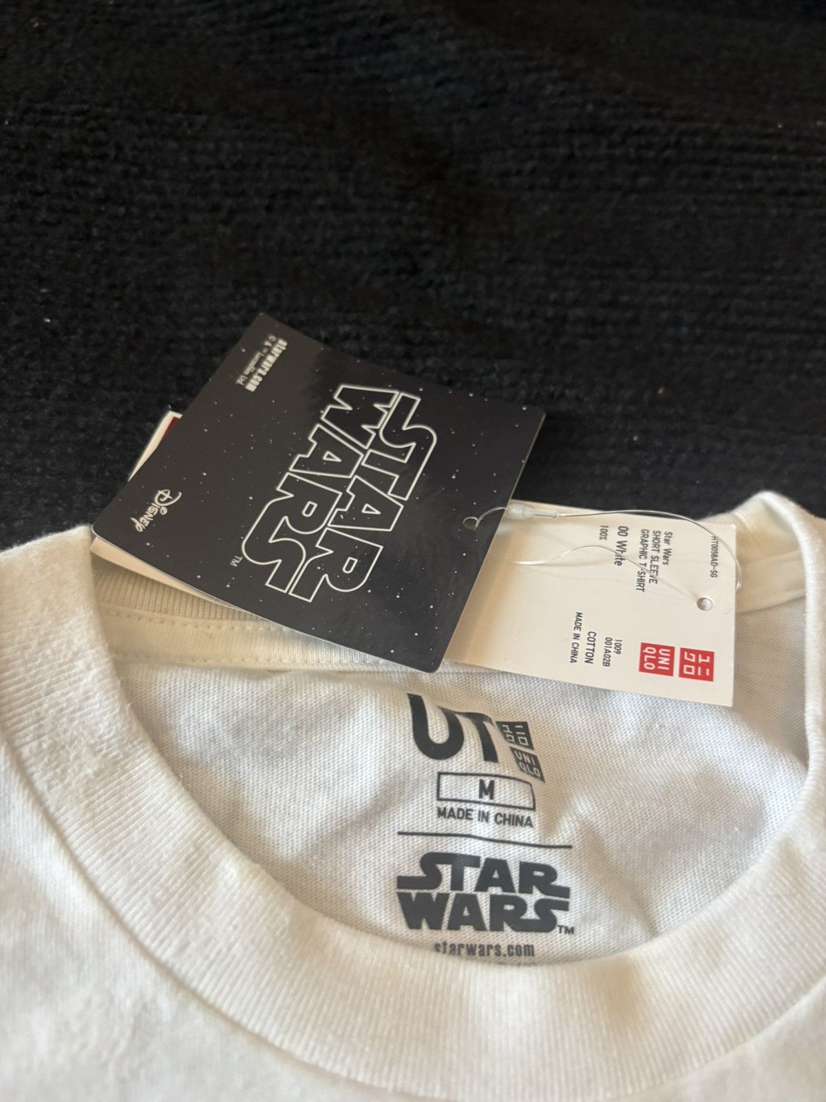 Star Wars × Uniqlo Star Wars Star R2D2 3 CPO Size US M / EU 48-50 / 2 - 3 Thumbnail