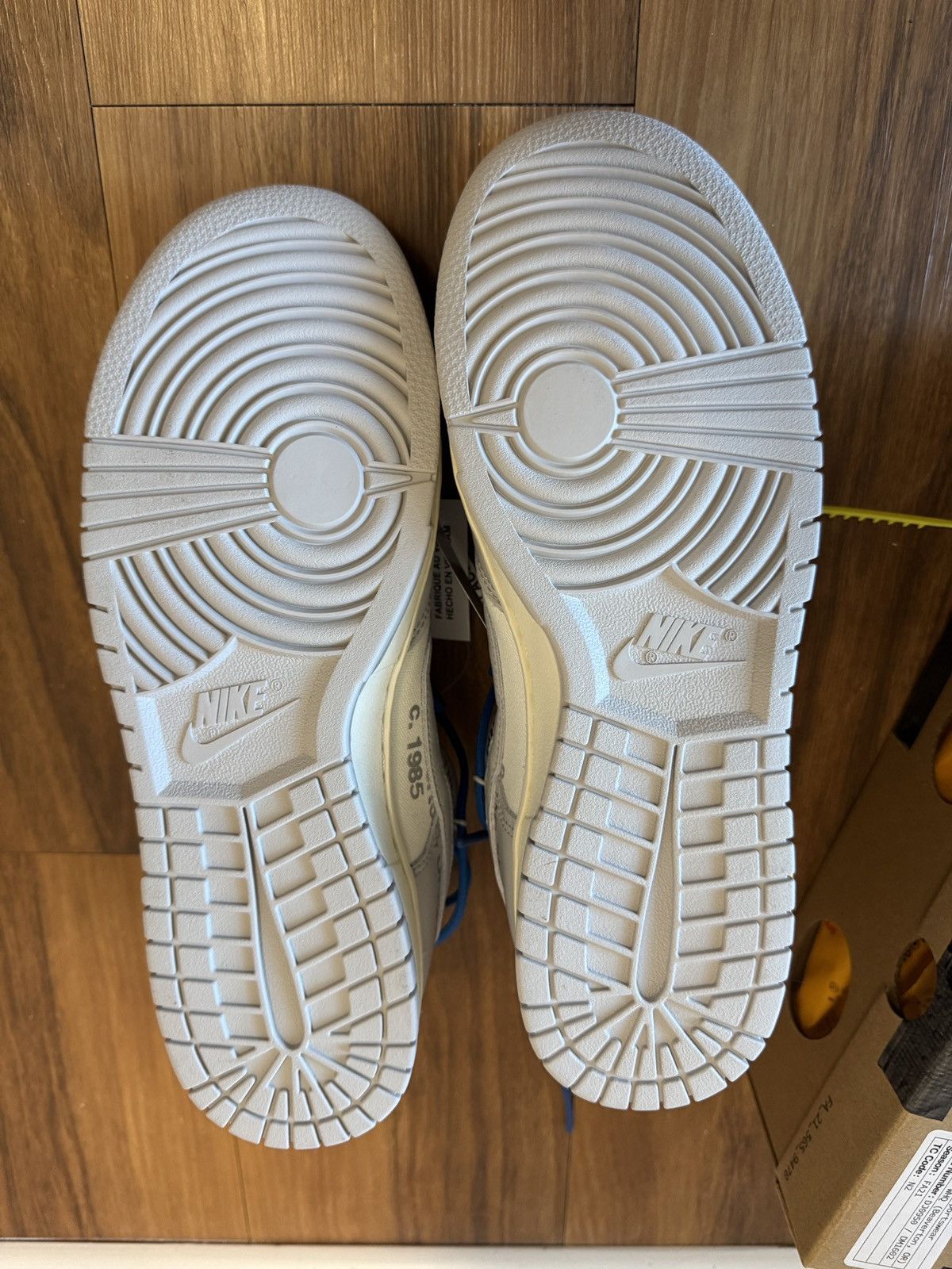 Nike × Off-White Nike x Off White Lot 10 Size US 10 / EU 43 - 5 Thumbnail