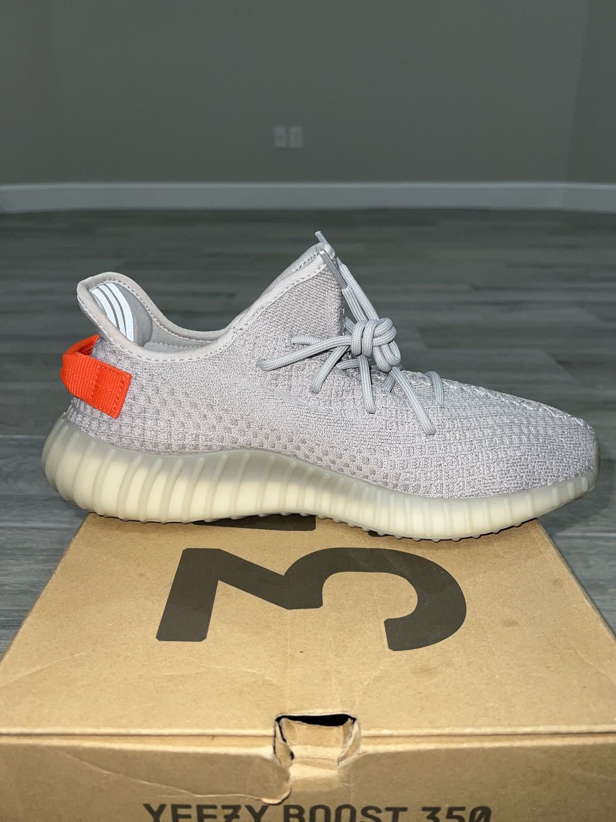 Adidas Yeezy Boost 350 V2 Tail Light Size US 10.5 / EU 43-44 - 6 Thumbnail