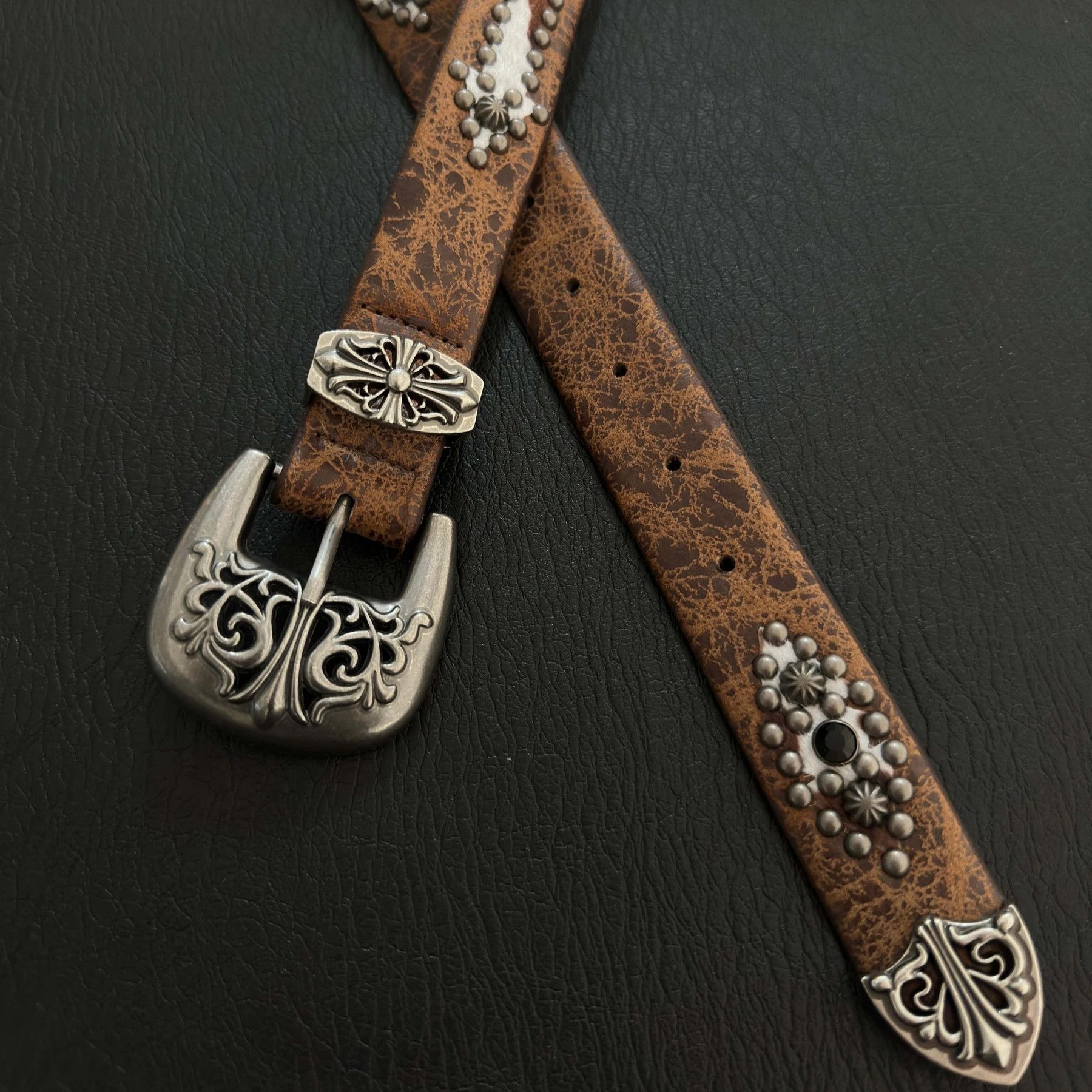 Jewelry Vintage Handmade Distressed Metal Carved Leather Belt Size ONE SIZE - 3 Thumbnail