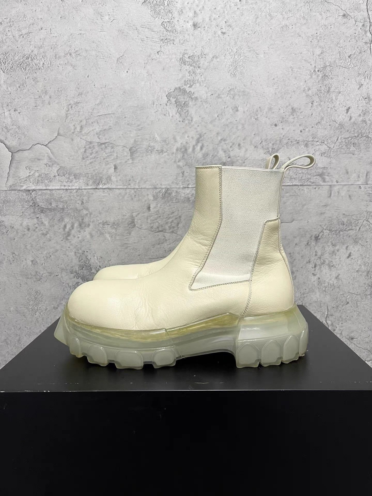 Rick Owens Rick Owens Tractor Sole Chelsea Boots K34 Size US 6 / EU 39 - 2 Thumbnail