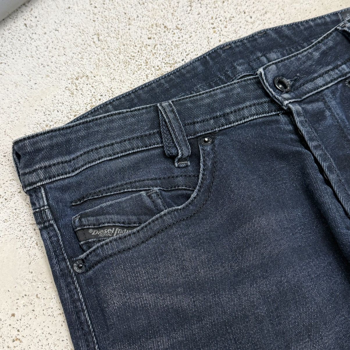 Diesel Diesel Akee Whisker Buttonfly Distressed Royal Indigo Denim Size US 34 / EU 50 - 9 Thumbnail
