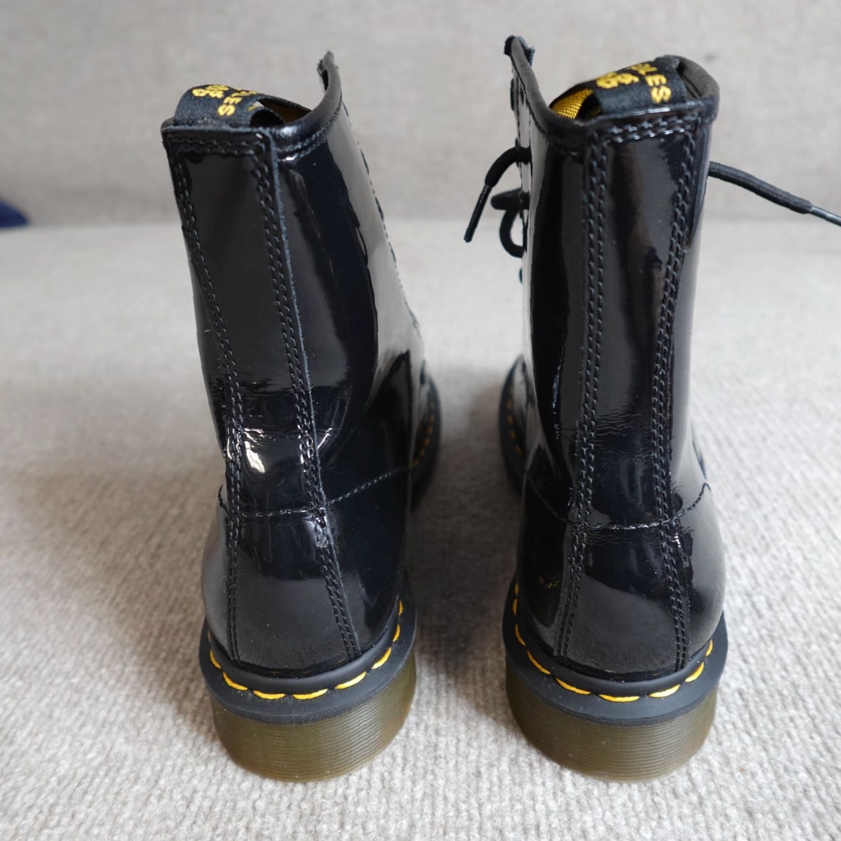 Dr. Martens Dr. Martens Boots Womens 9 Black Solid Patent Leather 8 Eye 1460 Size US 9 / IT 39 - 3 Thumbnail