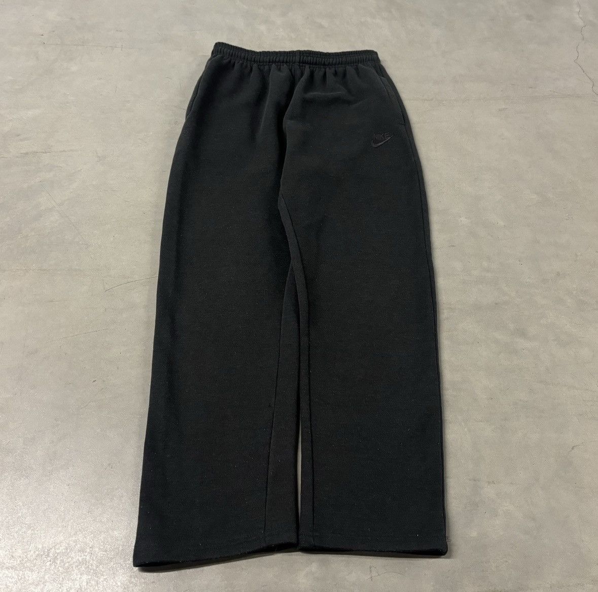 Other Vintage Y2K Baggy Black Nike Sweatpants Size US 29 - 1 Thumbnail