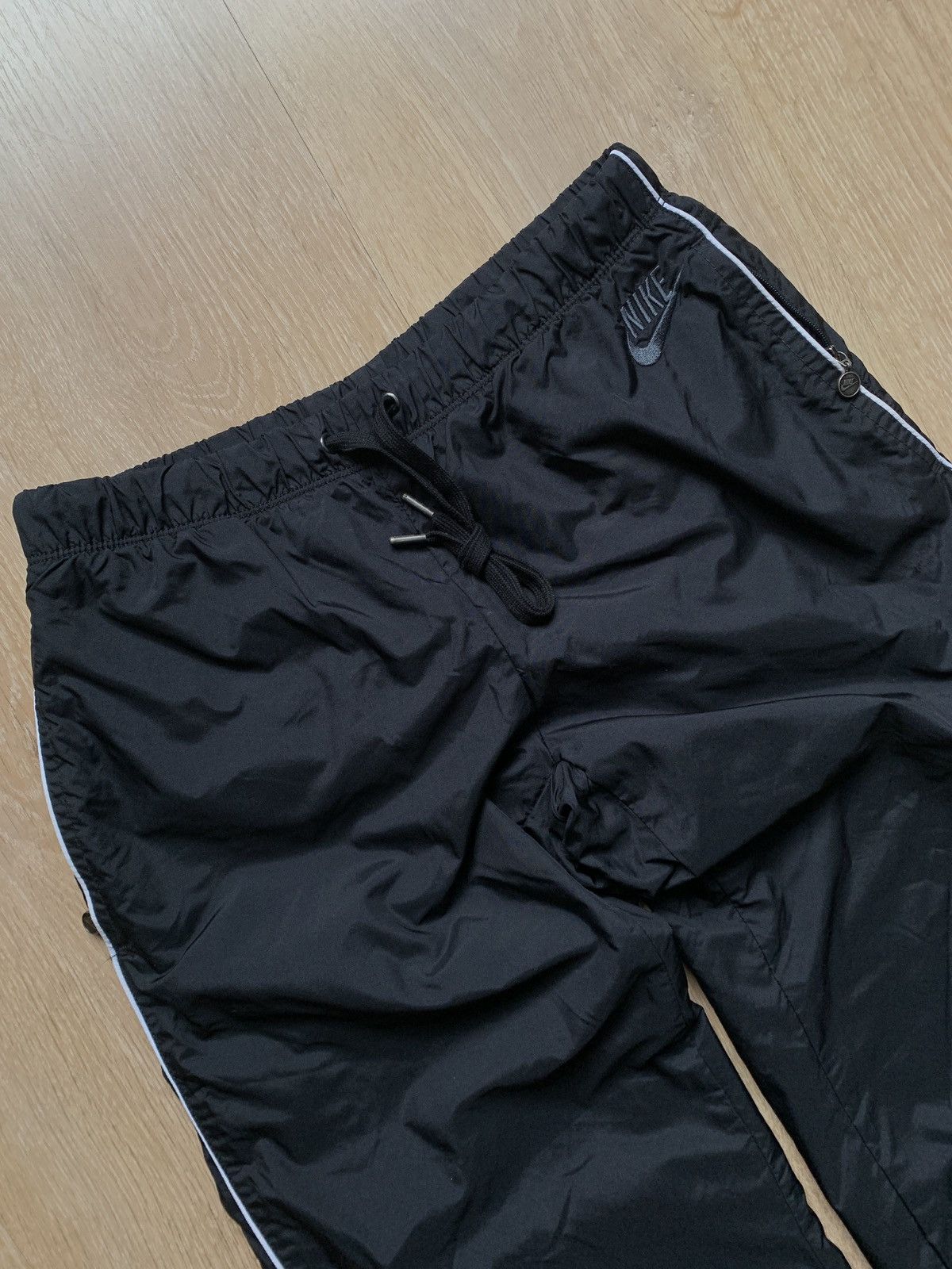Nike × Vintage Vintage NIKE Shorts Y2K Size 26" / US 2 / IT 38 - 2 Thumbnail