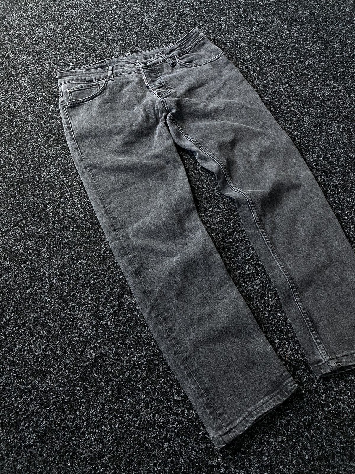 Dsquared2 Dsquared2 Distressed Denim pants Jeans Made In Italy 🇮🇹 Size US 31 - 2 Thumbnail