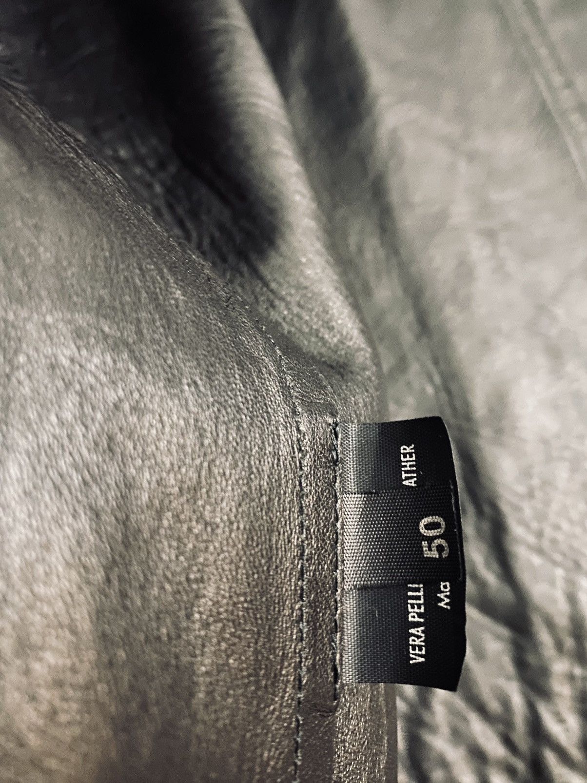 Gucci Gucci x Tom Ford 🇮🇹 black naplack leather asymm jacket 50 Size US M / EU 48-50 / 2 - 12 Thumbnail