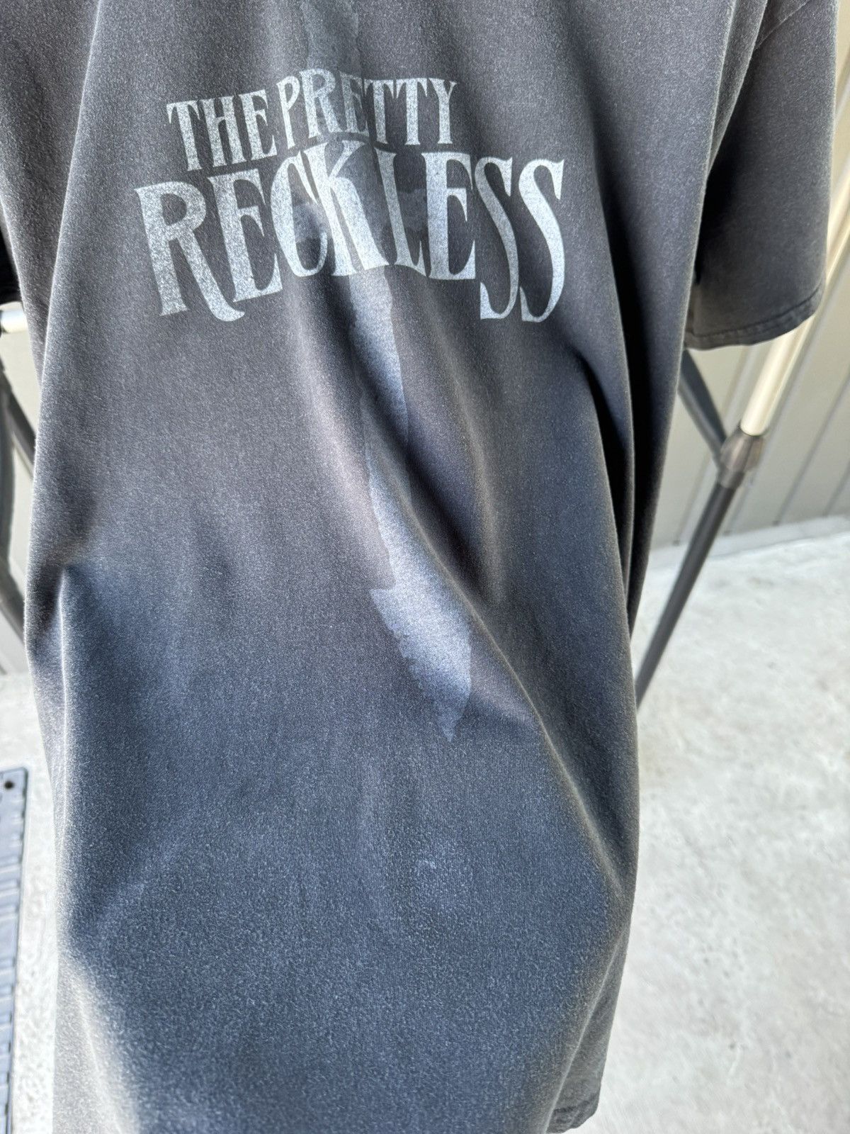Band Tees × Vintage Vintage The Pretty Reckless Logo T Shirt Y2K Size US L / EU 52-54 / 3 - 3 Thumbnail