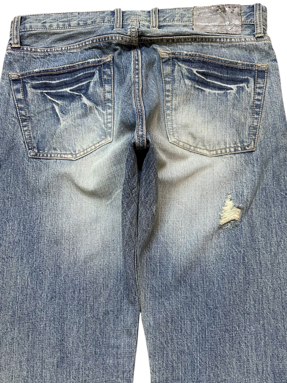 Takeo Kikuchi Vintage Takeo Kikuchi Faded Grunge Whiskers Denim Size US 33 - 6 Thumbnail